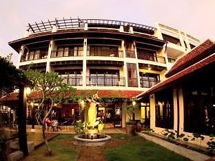 Baan Chaojom Hotel Pattaya Exterior photo